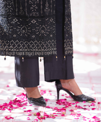 Stylish Court Style Black Dress for Special Occasions